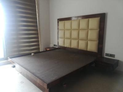 Gallery Cover Image of 2200 Sq.ft 3 BHK Apartment for buy in Goregaon West for 55000000