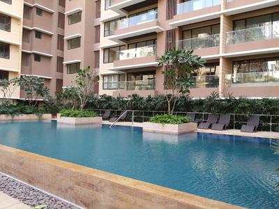 Gallery Cover Image of 2280 Sq.ft 3 BHK Apartment for buy in Juhu for 130000000