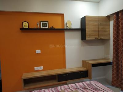 Gallery Cover Image of 940 Sq.ft 2 BHK Apartment for buy in Thane West for 13000000