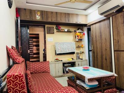 Gallery Cover Image of 475 Sq.ft 1 BHK Apartment for buy in Parel for 7600000