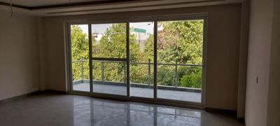 4 BHK इंडिपेंडेंट बिल्डर फ्लोर