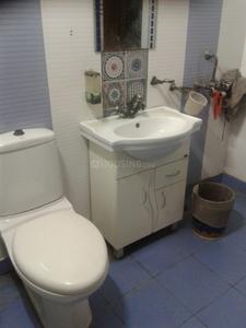 Bathroom Image of PG Boys Or Girls in Sector 16