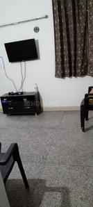Gallery Cover Image of 650 Sq.ft 1 BHK Apartment for rent in Una Apartment, Patparganj for 19000