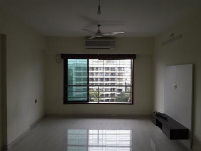 Gallery Cover Image of 1000 Sq.ft 2 BHK Apartment for buy in Vile Parle East for 31000000