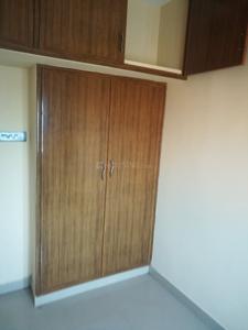 Gallery Cover Image of 750 Sq.ft 2 BHK Apartment for rent in Poonamallee for 10000