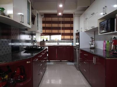 Gallery Cover Image of 1735 Sq.ft 3 BHK Apartment for buy in Abhay Khand for 9300000