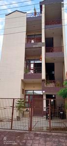 Gallery Cover Image of 1390 Sq.ft 3 BHK Independent Floor for buy in Madhavpuram for 3700000