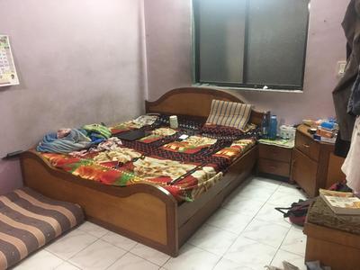 Gallery Cover Image of 1000 Sq.ft 2 BHK Apartment for buy in Govind Nagar for 3000000