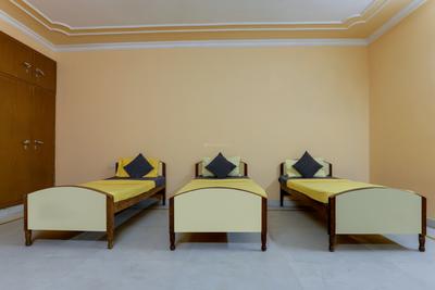 Bedroom Image of Oyo Life Nod764 in Sector 105