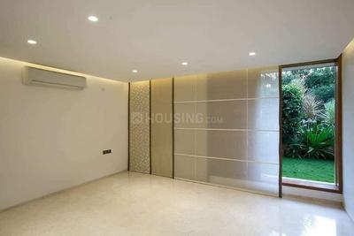 Gallery Cover Image of 9200 Sq.ft 4 BHK Villa for buy in Sanjaynagar for 260000000
