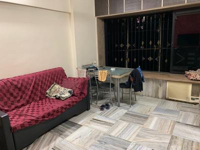 Gallery Cover Image of 560 Sq.ft 1 BHK Apartment for buy in Malad East for 11100000