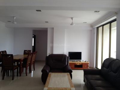 Gallery Cover Image of 1650 Sq.ft 3 BHK Apartment for buy in Byculla for 62500000