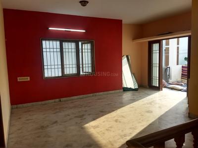 Gallery Cover Image of 1800 Sq.ft 3 BHK Independent Floor for rent in Kolapakkam for 16500