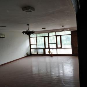Gallery Cover Image of 3000 Sq.ft 4 BHK Independent Floor for buy in Panchsheel Enclave for 47500000