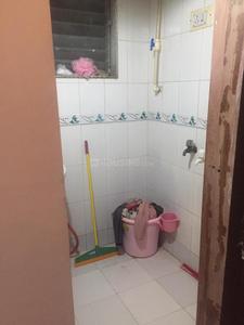 Bathroom Image of Male Roomate in Jogeshwari West