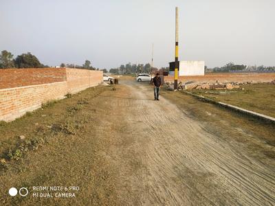 Gallery Cover Image of Sq.ft Residential Plot for buy in Gomti Nagar for 1200000
