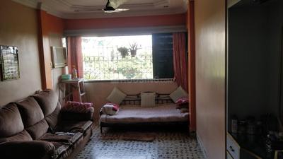 Gallery Cover Image of 450 Sq.ft 1 RK Apartment for buy in Malad West for 6200000