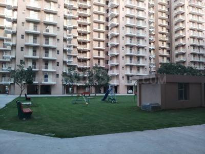 Gallery Cover Image of 650 Sq.ft 2 BHK Apartment for rent in Adore Happy Homes Exclusive, Sector 86 for 9000