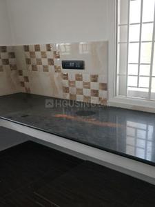 Gallery Cover Image of 700 Sq.ft 2 BHK Apartment for rent in Panaiyur for 20000