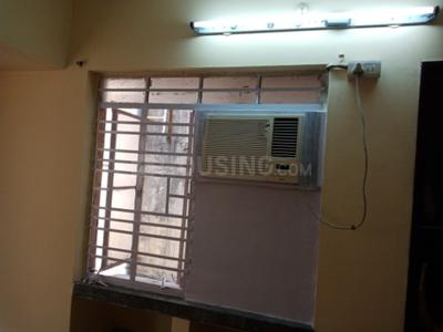 Gallery Cover Image of 740 Sq.ft 2 BHK Apartment for rent in bangur avenue, Lake Town for 15000