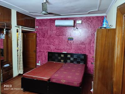 Bedroom Image of Naman PG in Sarita Vihar