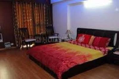 Gallery Cover Image of 1740 Sq.ft 4 BHK Apartment for buy in DLF Phase 3 for 18200000