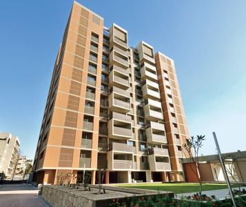 Gallery Cover Image of 4305 Sq.ft 4 BHK Apartment for buy in Gala Imperia, Gurukul for 45000000