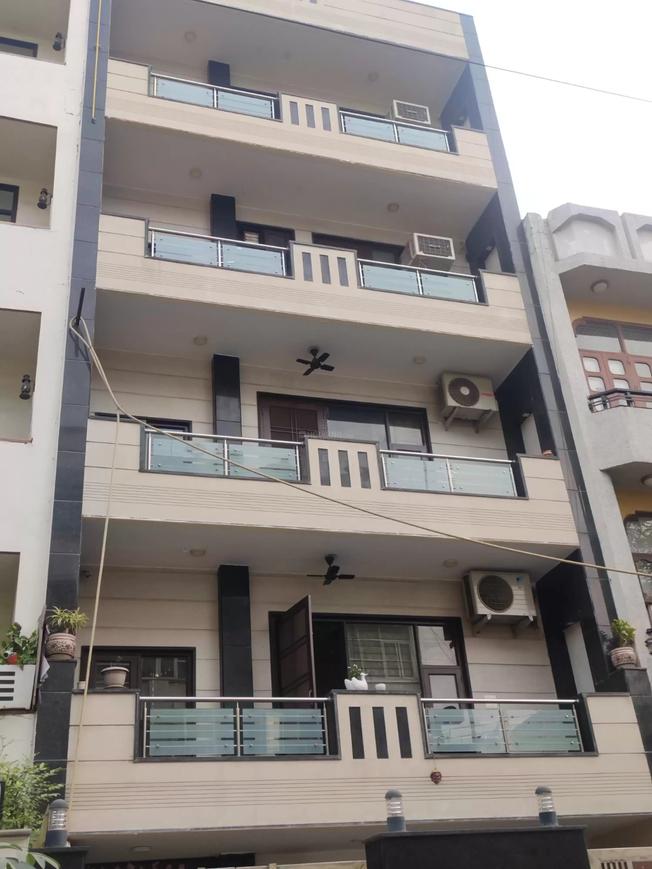 3 BHK 1300 Sqft Apartment for sale at Rajinder Nagar, New Delhi | Property ID - 6080563 3 BHK 1300 Sqft Apartment for sale at Rajinder Nagar, New Delhi | Property ID - 6080563