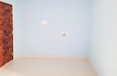 Gallery Cover Image of 850 Sq.ft 3 BHK Independent House for rent in Perumbakkam for 14000