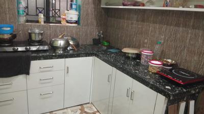 Gallery Cover Image of 750 Sq.ft 2 BHK Apartment for rent in Agarpara for 8000