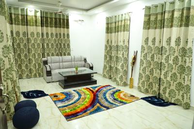 Gallery Cover Image of 1350 Sq.ft 3 BHK Apartment for buy in Ugrasen Nagar for 13000000