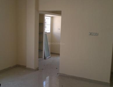 Gallery Cover Image of 1200 Sq.ft 2 BHK Apartment for rent in South kolathur for 10000