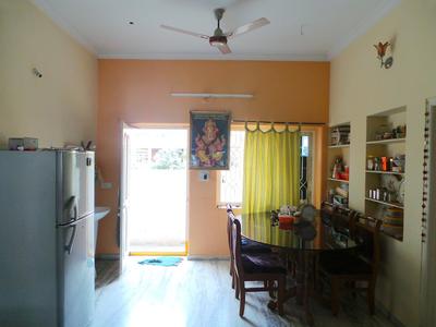 5+ BHK Independent House