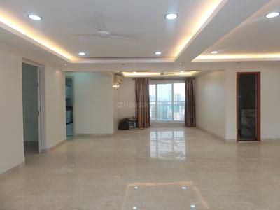 5+ BHK Apartment