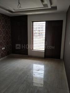 Gallery Cover Image of 2000 Sq.ft 3 BHK Apartment for rent in Sector 82 for 23000