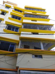 Gallery Cover Image of 650 Sq.ft 2 BHK Independent Floor for buy in South Dum Dum for 2300000