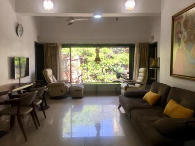 Gallery Cover Image of 1180 Sq.ft 2 BHK Apartment for buy in Juhu for 37000000