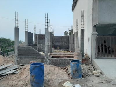 Gallery Cover Image of 850 Sq.ft 1 RK Villa for buy in Kandigai for 4000000