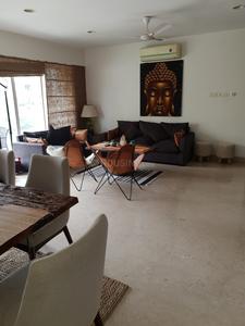 Gallery Cover Image of 1500 Sq.ft 3 BHK Apartment for buy in Bandra West for 72500000