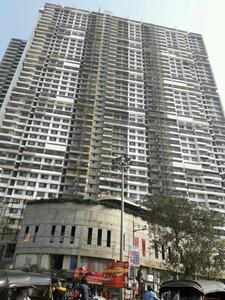 Gallery Cover Image of 1590 Sq.ft 3 BHK Apartment for buy in Malad East for 31500000