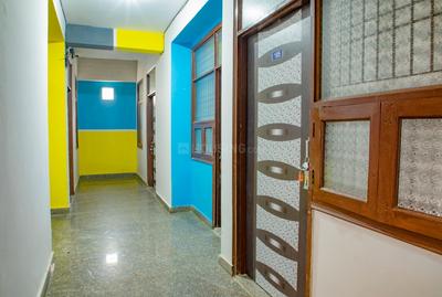 Passage Image of Unisex PG in Sector 58