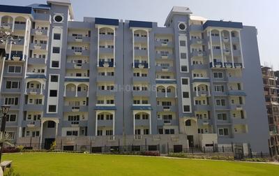 Gallery Cover Image of 1900 Sq.ft 3 BHK Apartment for buy in Bhagwant Pur for 9050000
