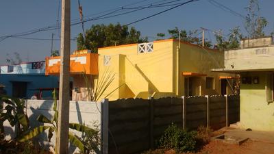 Gallery Cover Image of 650 Sq.ft 2 BHK Independent House for buy in Veerapandi Pirivu for 2000000