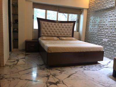 Gallery Cover Image of 1800 Sq.ft 3 BHK Apartment for buy in Juhu for 58500000