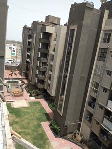 Gallery Cover Image of 1735 Sq.ft 3 BHK Apartment for buy in Dwarkapuri for 6072000