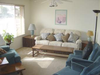 Gallery Cover Image of 1298 Sq.ft 3 BHK Apartment for buy in Doddakannelli for 7800000