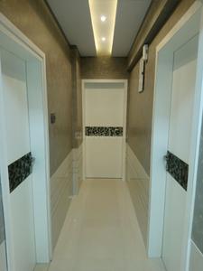 Gallery Cover Image of 1200 Sq.ft 2 BHK Apartment for buy in Kandivali West for 18000000