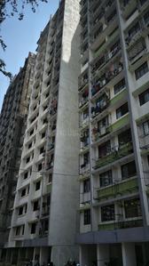 Gallery Cover Image of 444 Sq.ft 1 BHK Apartment for buy in Mulund West for 5800000