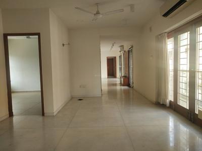 Gallery Cover Image of 2402 Sq.ft 3 BHK Apartment for rent in Adyar for 65000