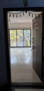 Gallery Cover Image of 620 Sq.ft 1 BHK Apartment for buy in Borivali West for 11000000